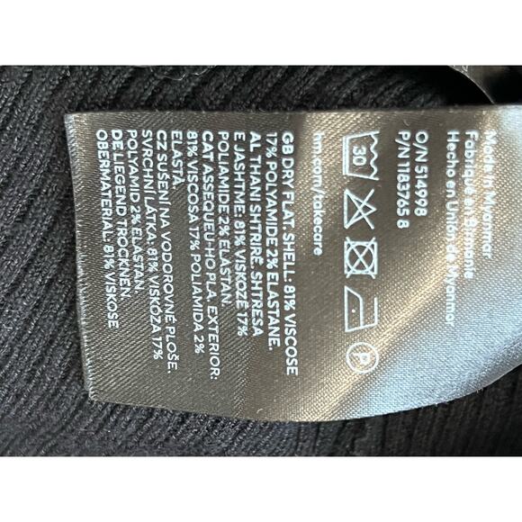 H&M black ribbed v-neck sweater casual minimalist neutral professional - Picture 7 of 7